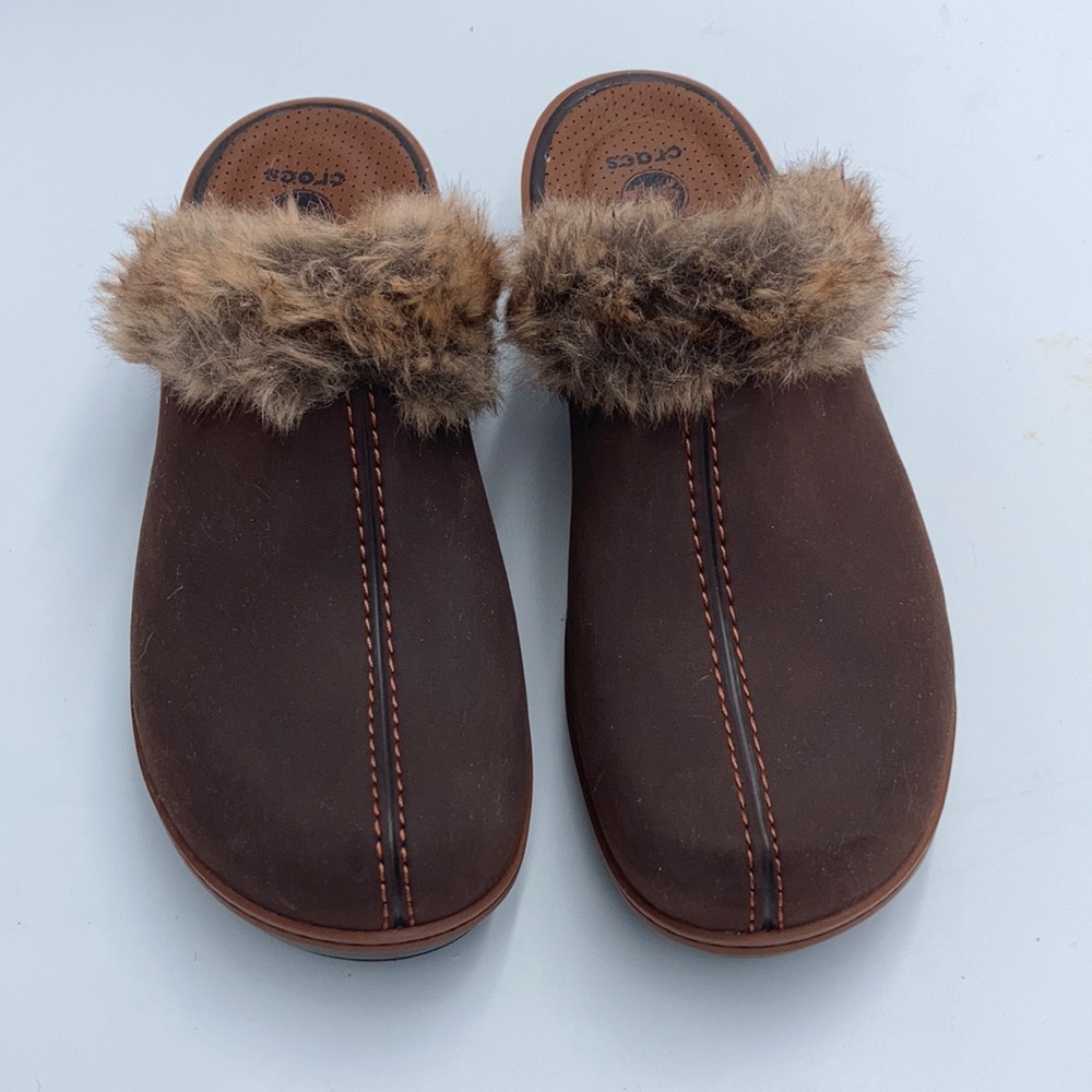 Crocs Faux Fur Lined Women Clog Shoes Women’s Size 10 Preowned